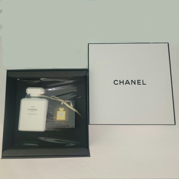 Chanel No 5 Eau de Parfum 100th Anniversary – Ask For The Moon Limited Edition - Picture 5 of 6